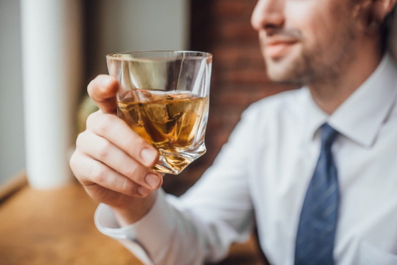 viêm gan b kiêng bia rượu