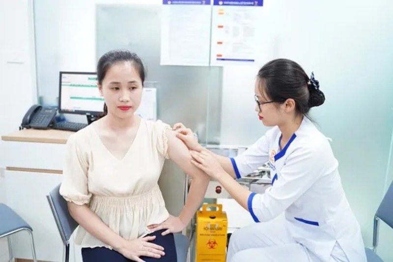 tiêm phòng ngừa viêm gan