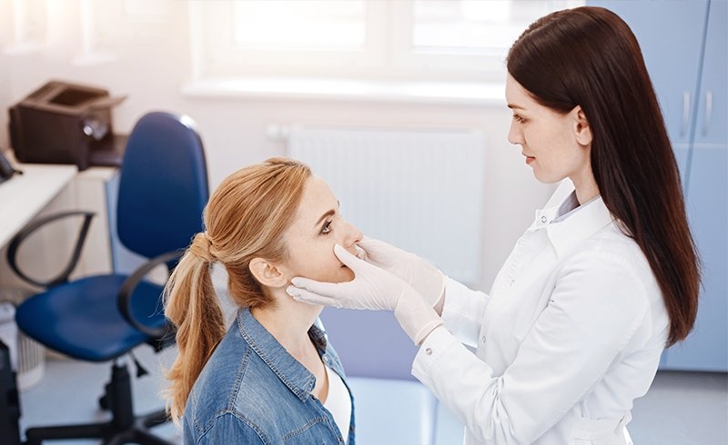 khám lâm sàng viêm gan c