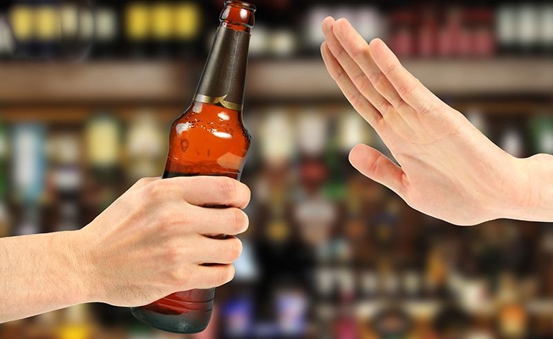 viêm gan mạn cần kiêng rượu