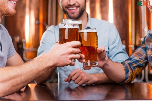 Người dùng rượu bia nhiều dễ bị gan nhiễm mỡ
