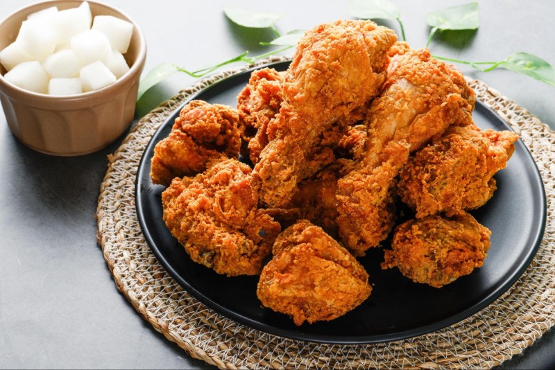 hạn chế gà chiên rán